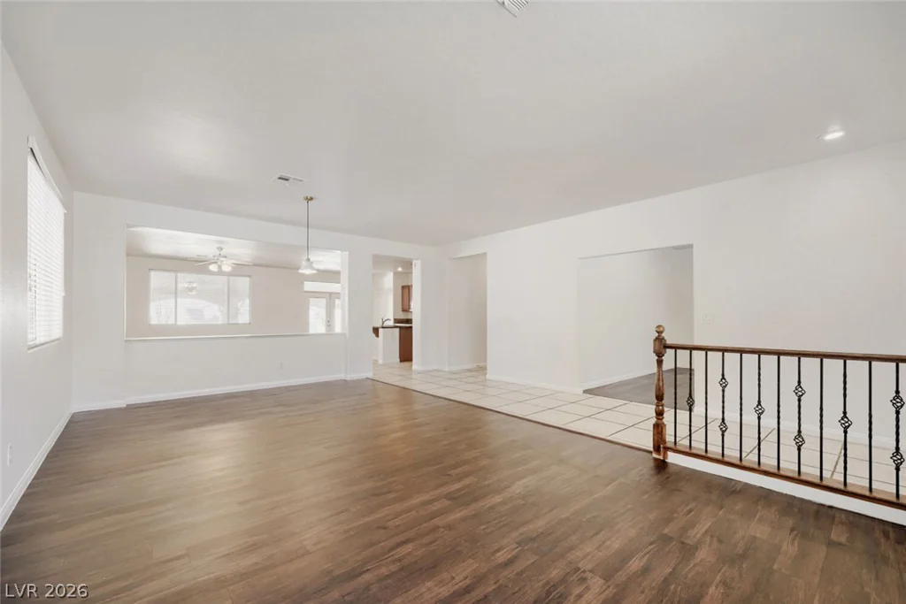 903 Golden Poppy, Las Vegas, NV 89110