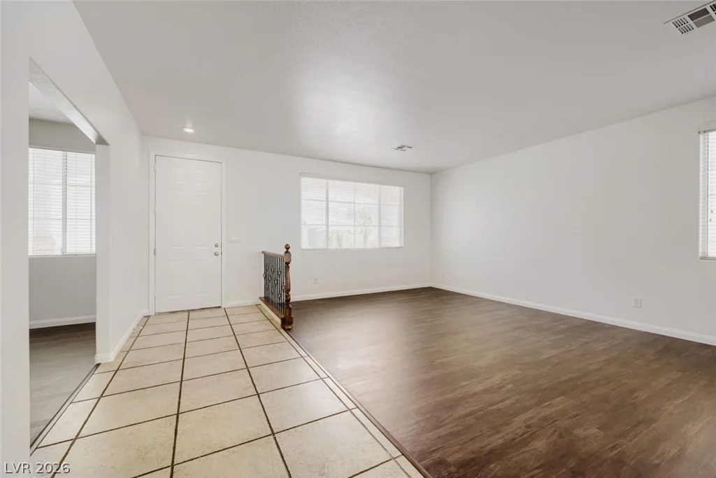 903 Golden Poppy, Las Vegas, NV 89110