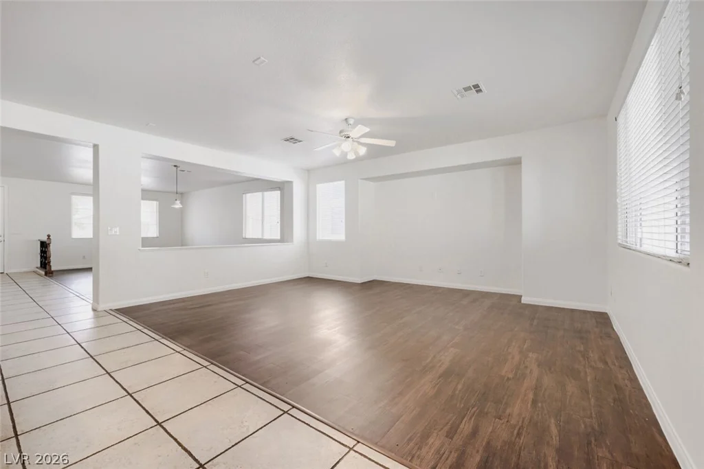 903 Golden Poppy, Las Vegas, NV 89110