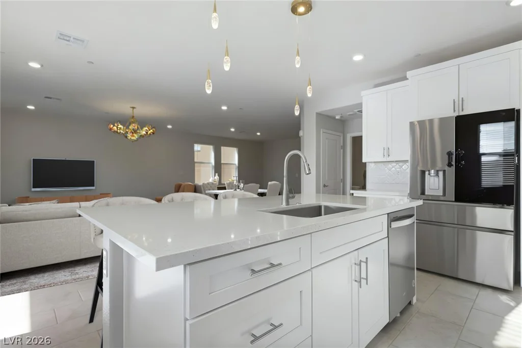 1144 Green Lovebird, Henderson, NV 89011