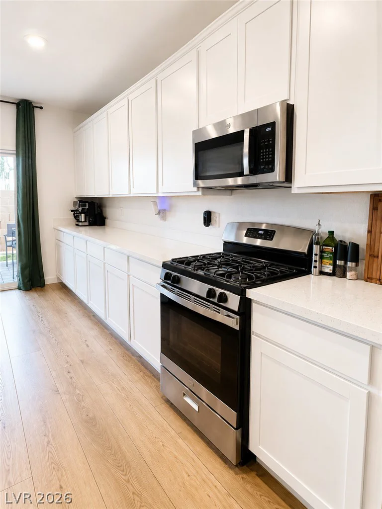 375 Great Ocean, North Las Vegas, NV 89084