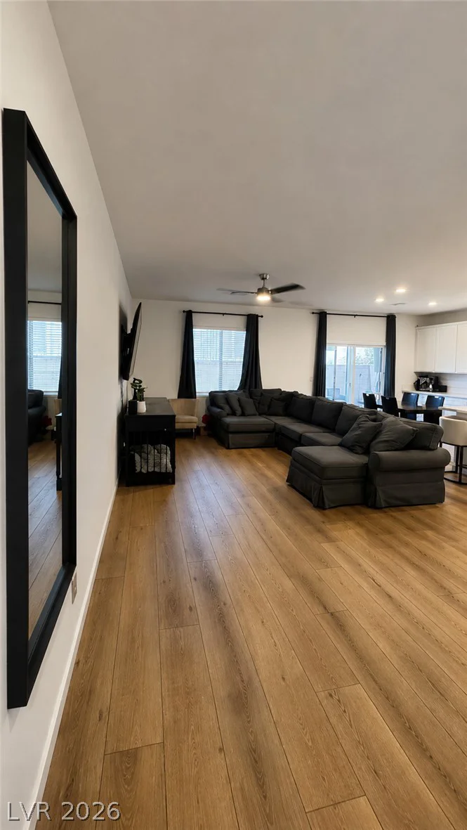 375 Great Ocean, North Las Vegas, NV 89084