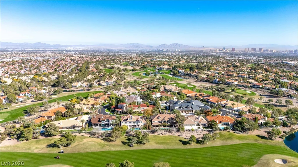 8941 Diamond Falls, Las Vegas, NV 89117