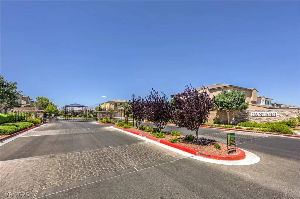 8580 Scalpay, Las Vegas, NV 89166