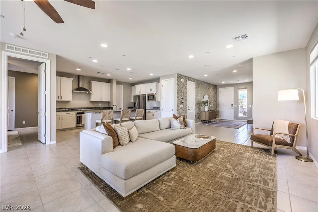 8580 Scalpay, Las Vegas, NV 89166
