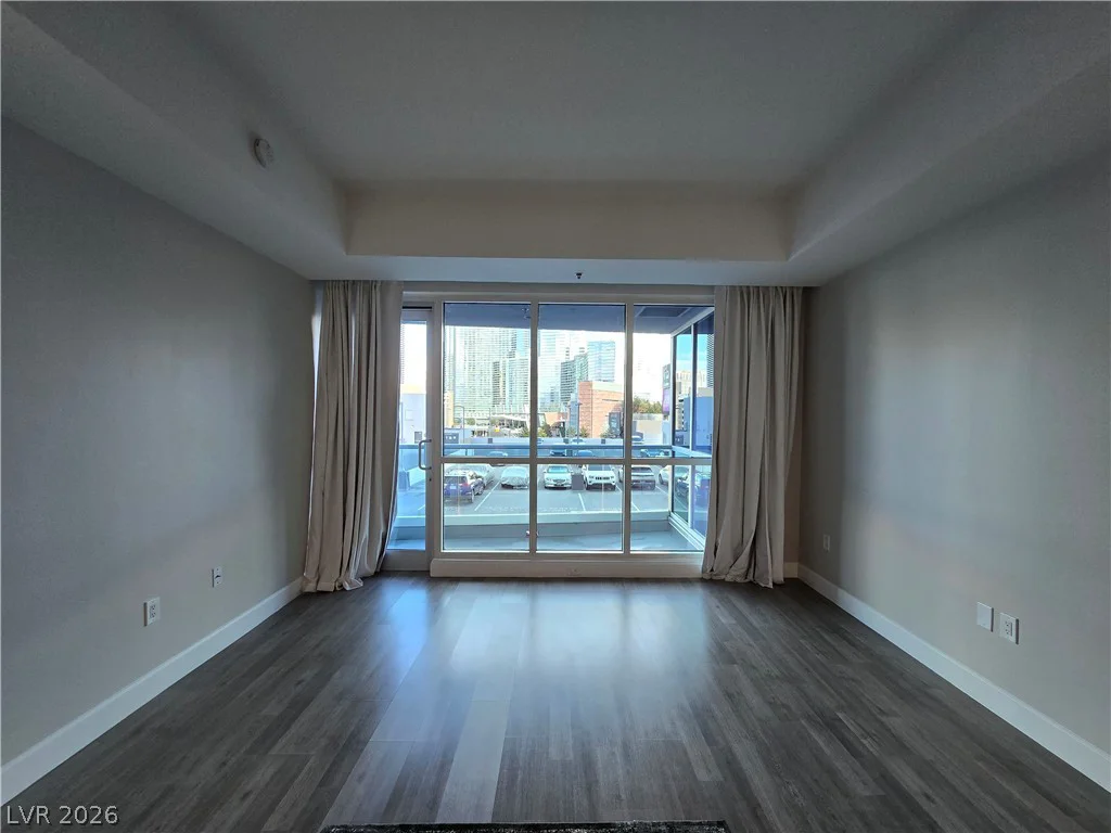 4525 Dean Martin, Las Vegas, NV 89103