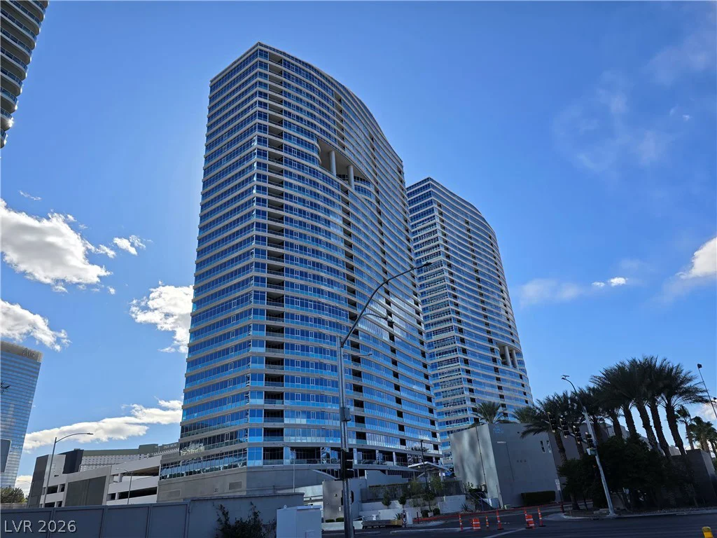 4525 Dean Martin, Las Vegas, NV 89103