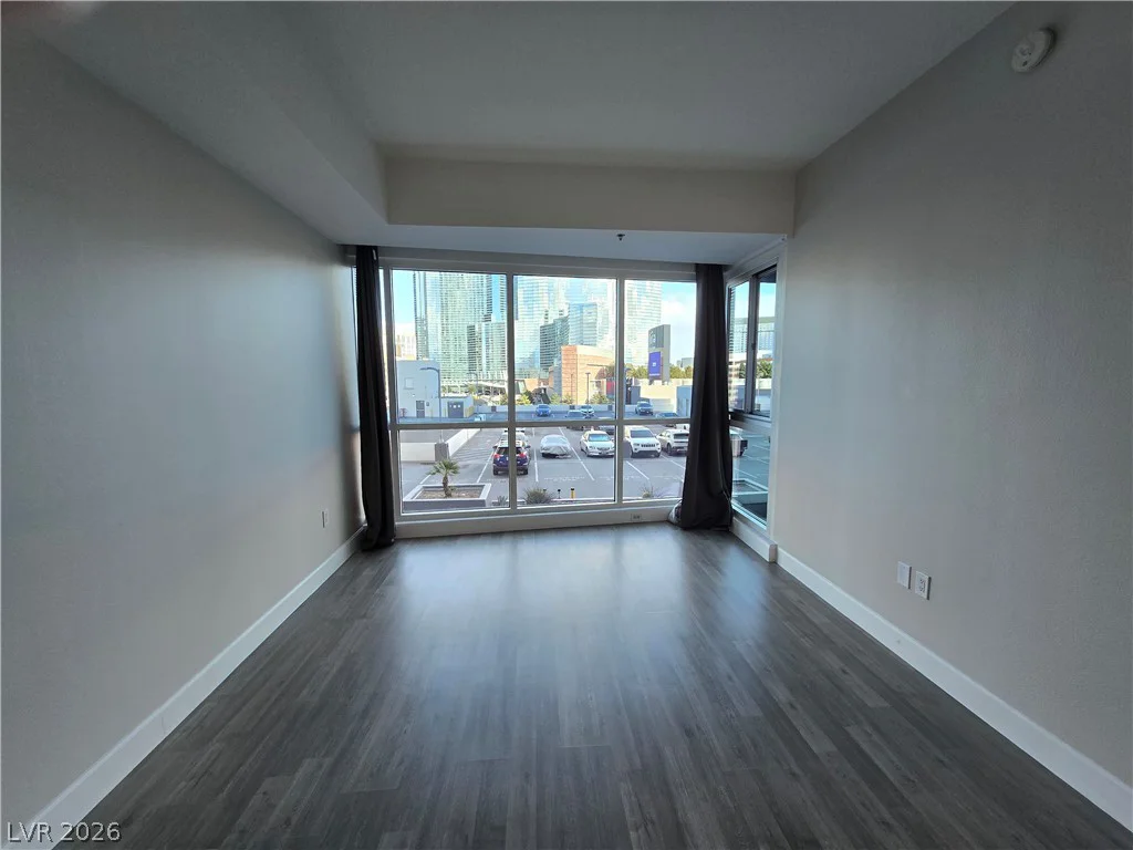 4525 Dean Martin, Las Vegas, NV 89103