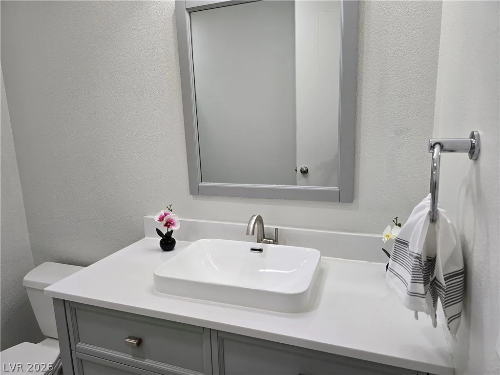 4525 Dean Martin, Las Vegas, NV 89103