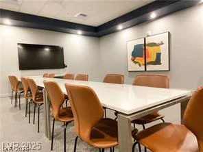 4525 Dean Martin, Las Vegas, NV 89103