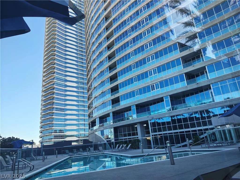 4525 Dean Martin, Las Vegas, NV 89103
