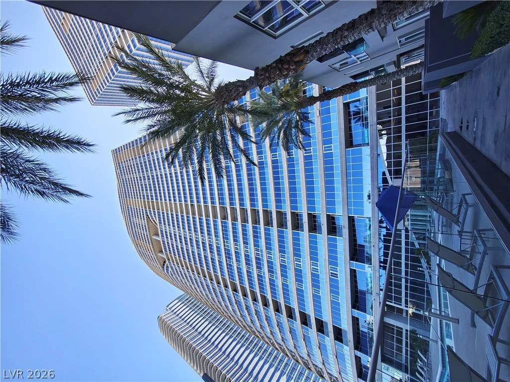 4525 Dean Martin, Las Vegas, NV 89103