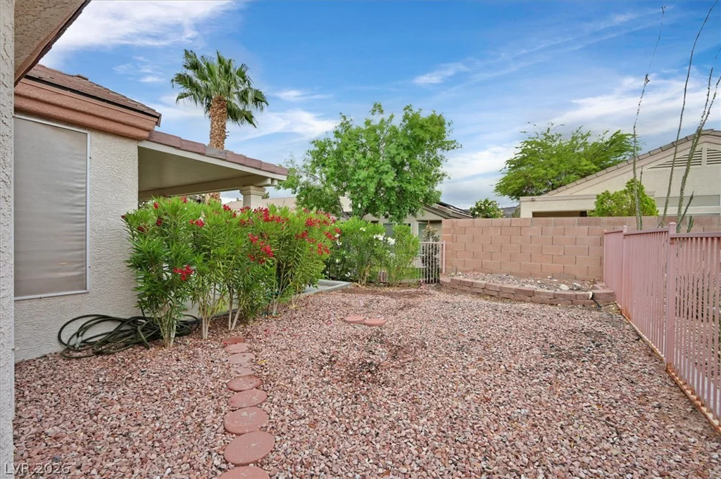 2103 Poppywood, Henderson, NV 89012