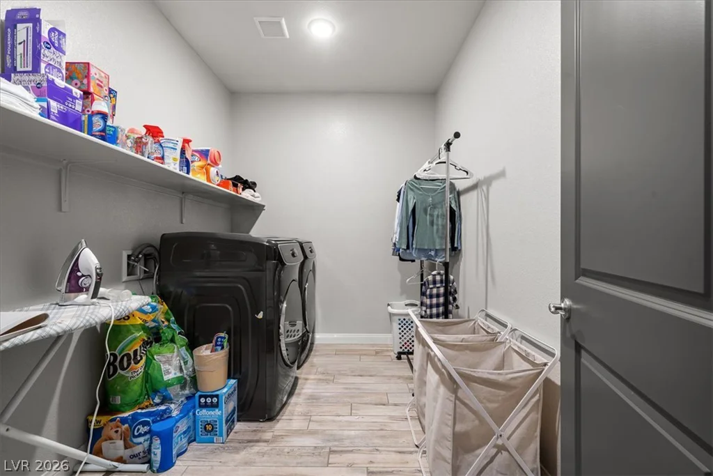 6320 Regina Ridge, Las Vegas, NV 89149