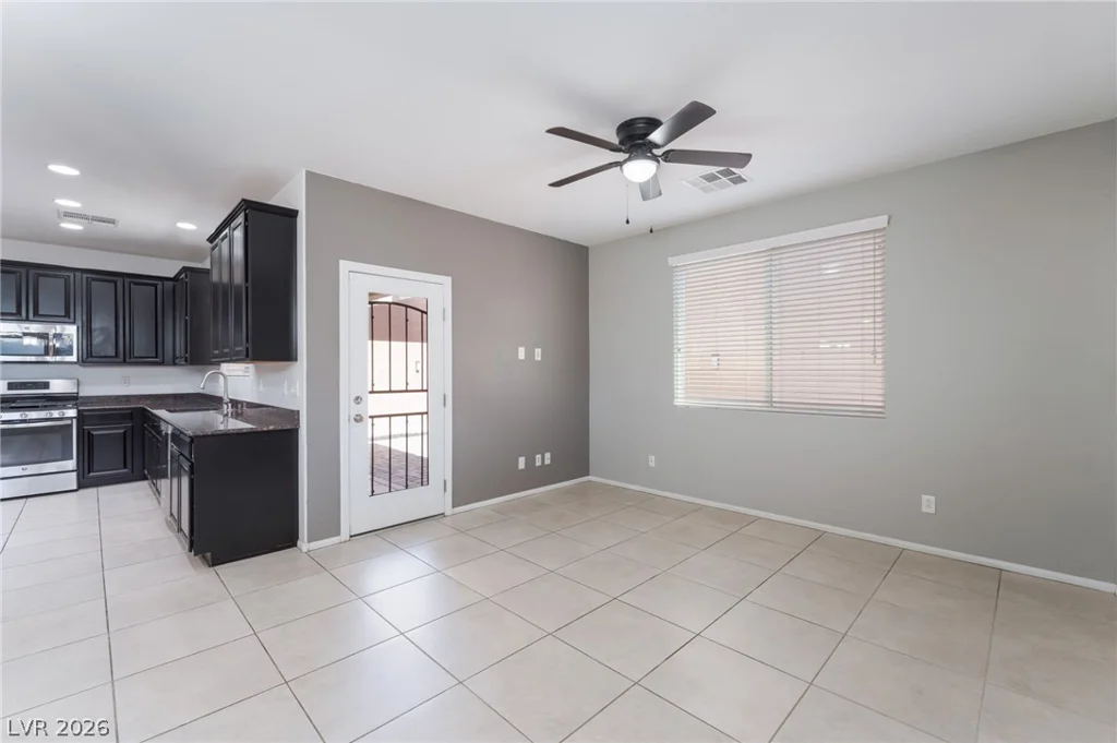 9353 Pink Stargazer, Las Vegas, NV 89166