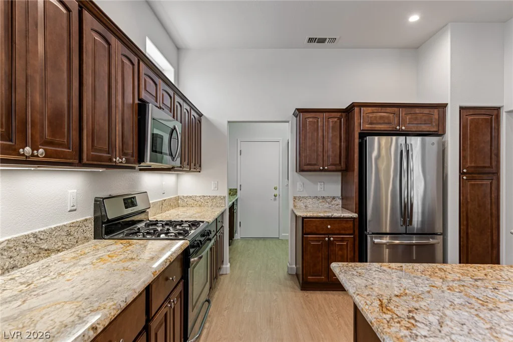 10009 Woodhouse, Las Vegas, NV 89134