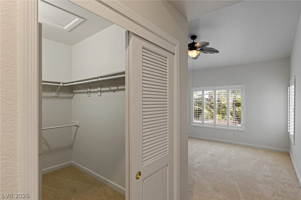 10009 Woodhouse, Las Vegas, NV 89134