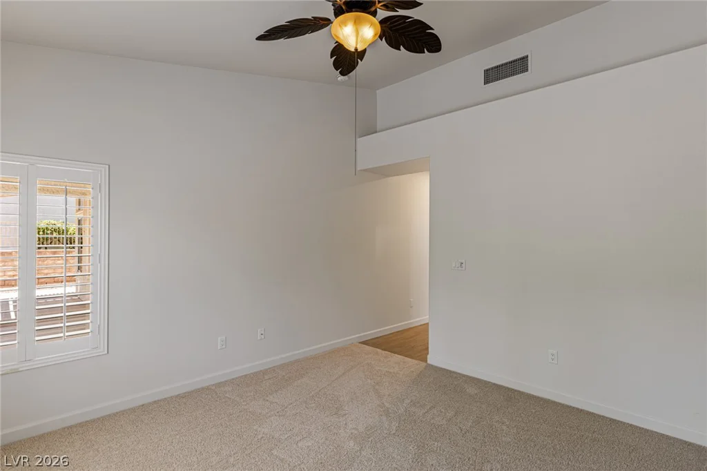 10009 Woodhouse, Las Vegas, NV 89134