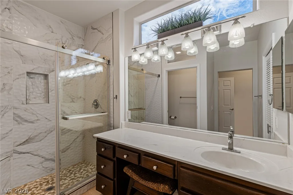 10009 Woodhouse, Las Vegas, NV 89134