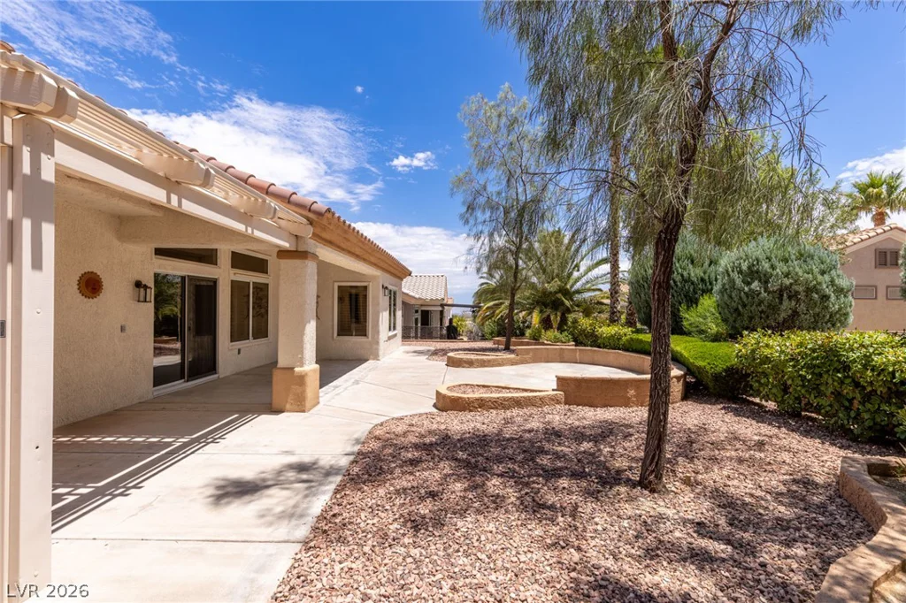 10009 Woodhouse, Las Vegas, NV 89134
