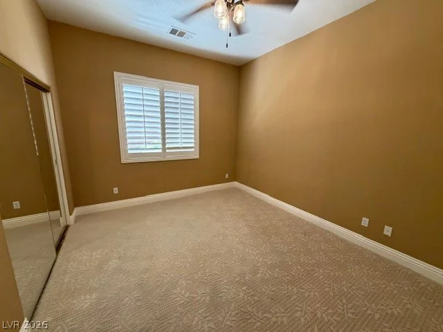 100 Ring Dove, Las Vegas, NV 89144