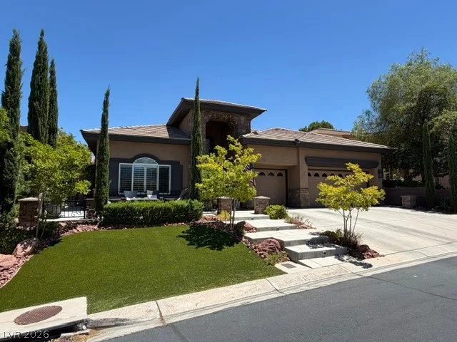 100 Ring Dove, Las Vegas, NV 89144