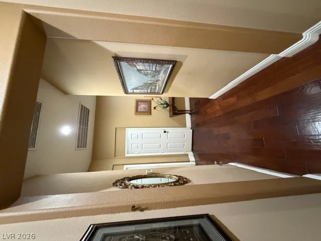 100 Ring Dove, Las Vegas, NV 89144