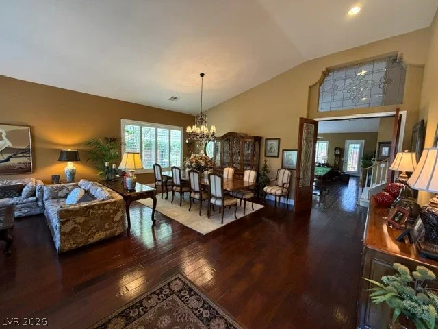 100 Ring Dove, Las Vegas, NV 89144