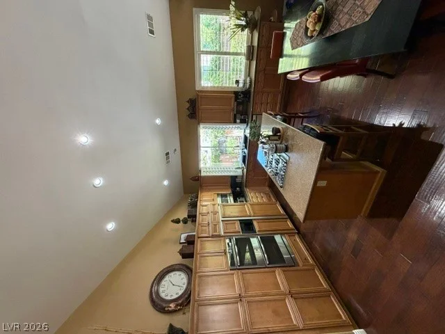 100 Ring Dove, Las Vegas, NV 89144