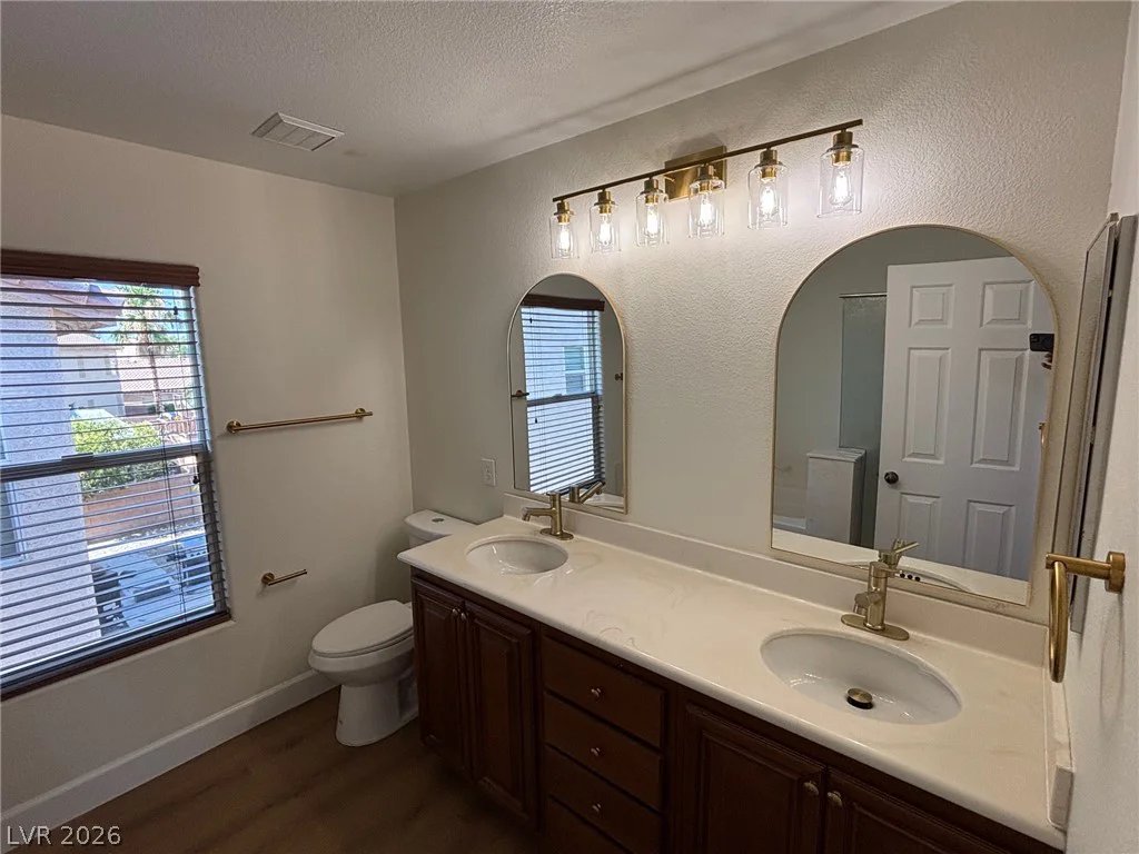 4900 Naff Ridge, Las Vegas, NV 89131