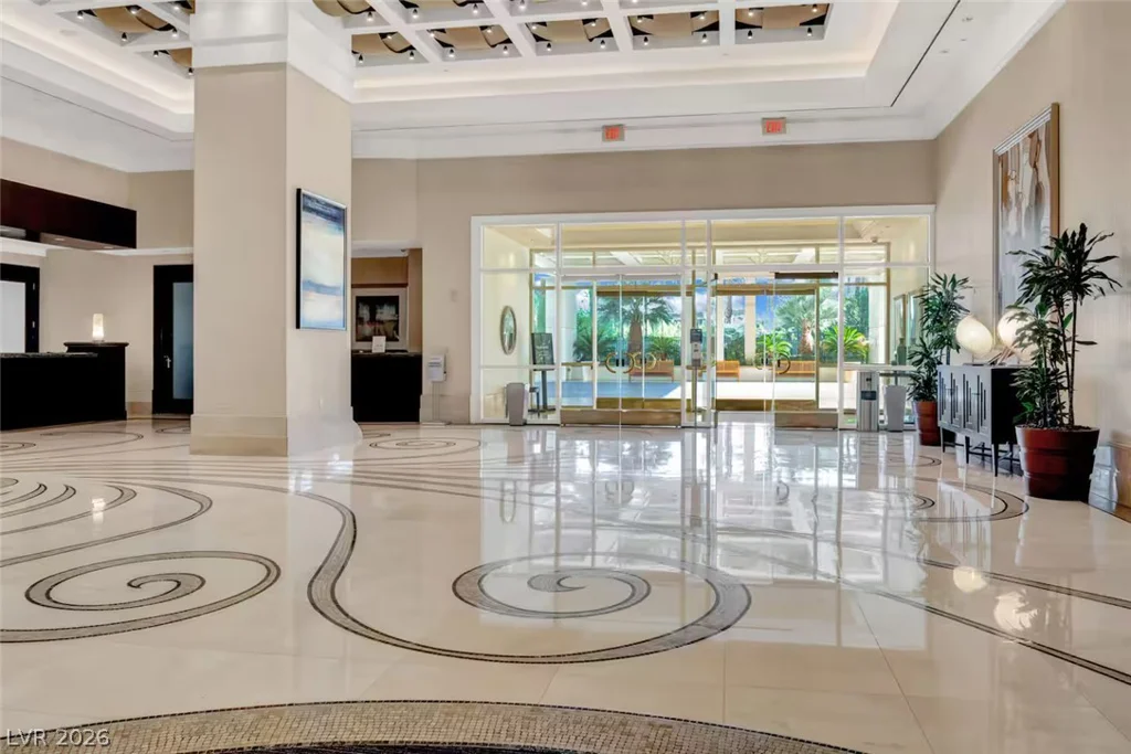 125 Harmon, Las Vegas, NV 89109