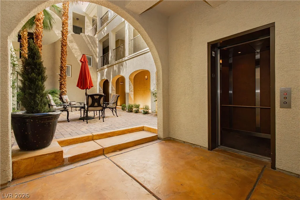 2555 Hampton, Henderson, NV 89052