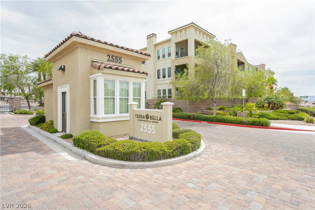2555 Hampton, Henderson, NV 89052