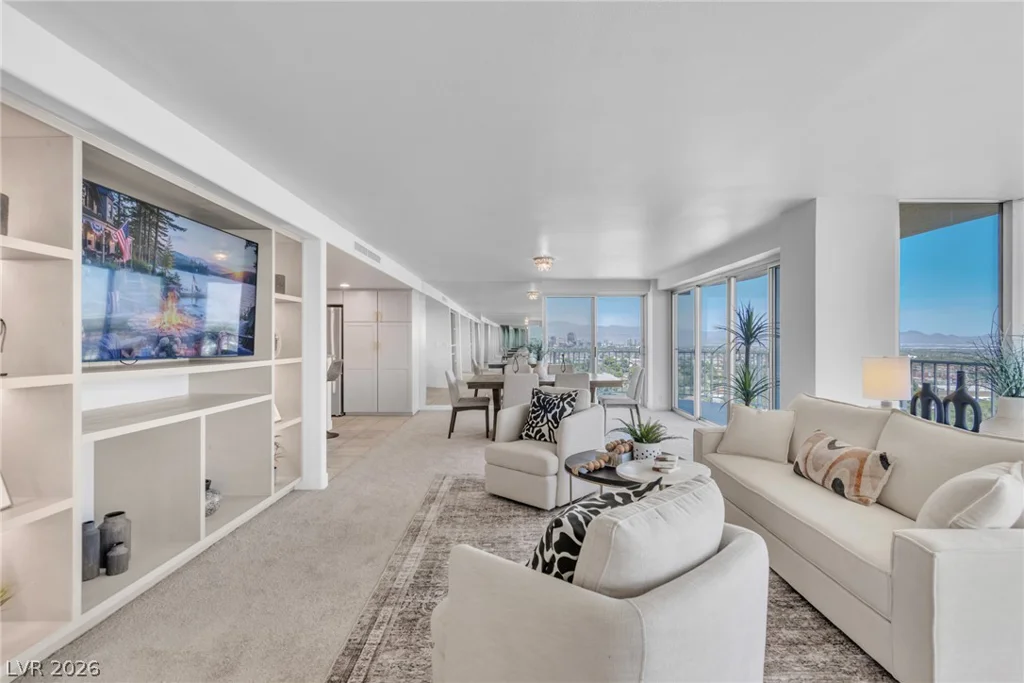 3111 Bel Air, Las Vegas, NV 89109