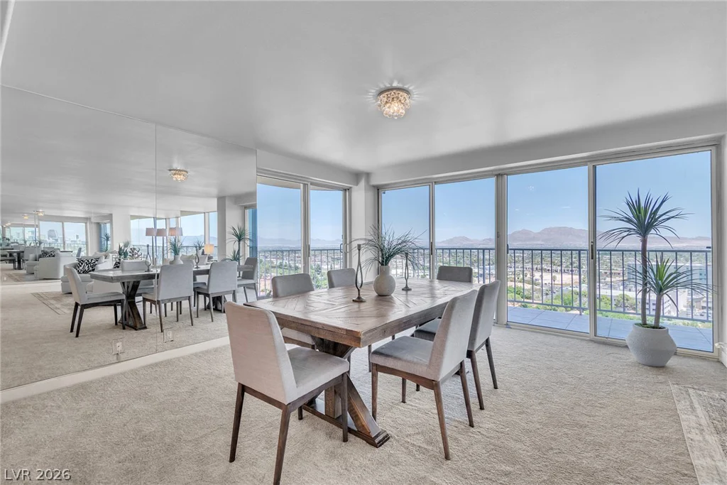 3111 Bel Air, Las Vegas, NV 89109