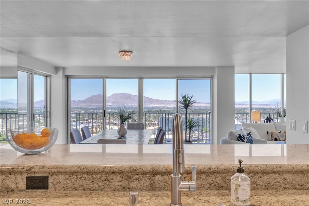 3111 Bel Air, Las Vegas, NV 89109