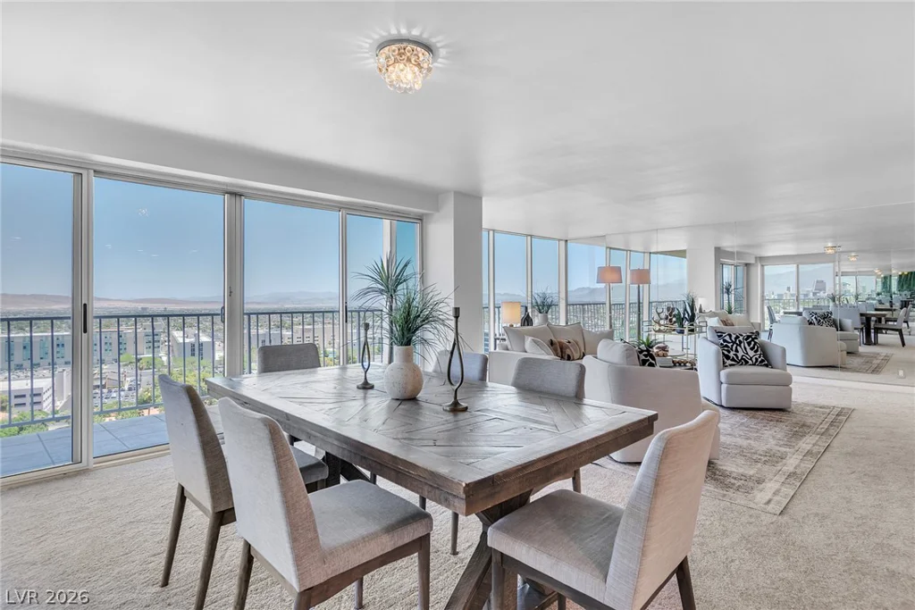 3111 Bel Air, Las Vegas, NV 89109