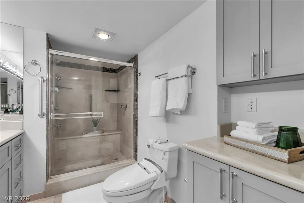 3111 Bel Air, Las Vegas, NV 89109