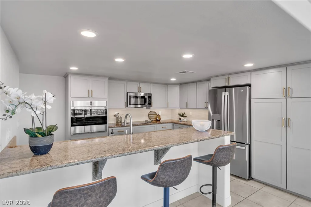 3111 Bel Air, Las Vegas, NV 89109