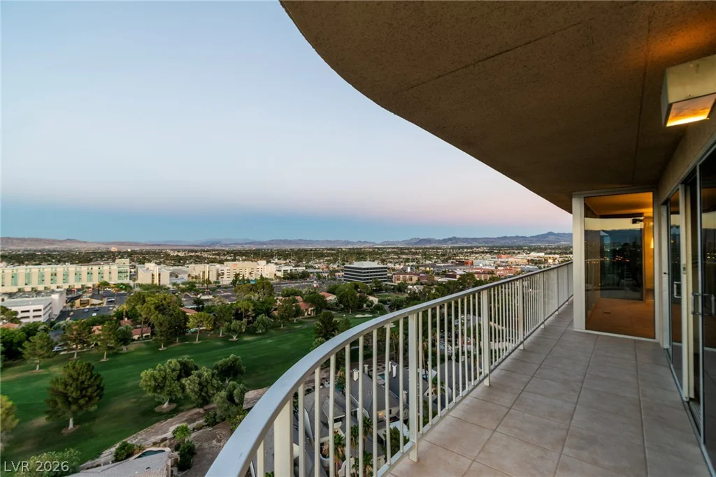 3111 Bel Air, Las Vegas, NV 89109