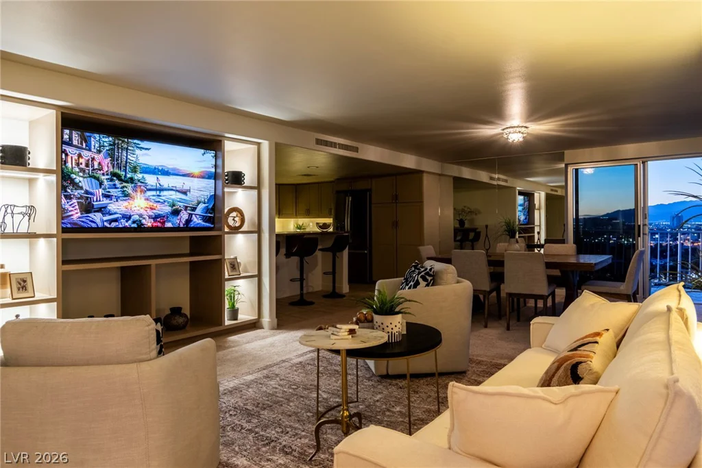 3111 Bel Air, Las Vegas, NV 89109