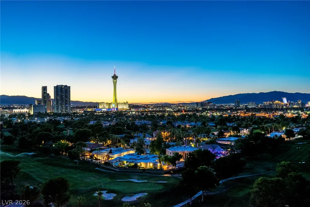 3111 Bel Air, Las Vegas, NV 89109