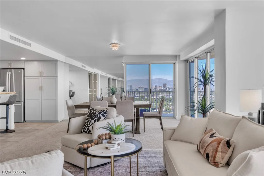 3111 Bel Air, Las Vegas, NV 89109