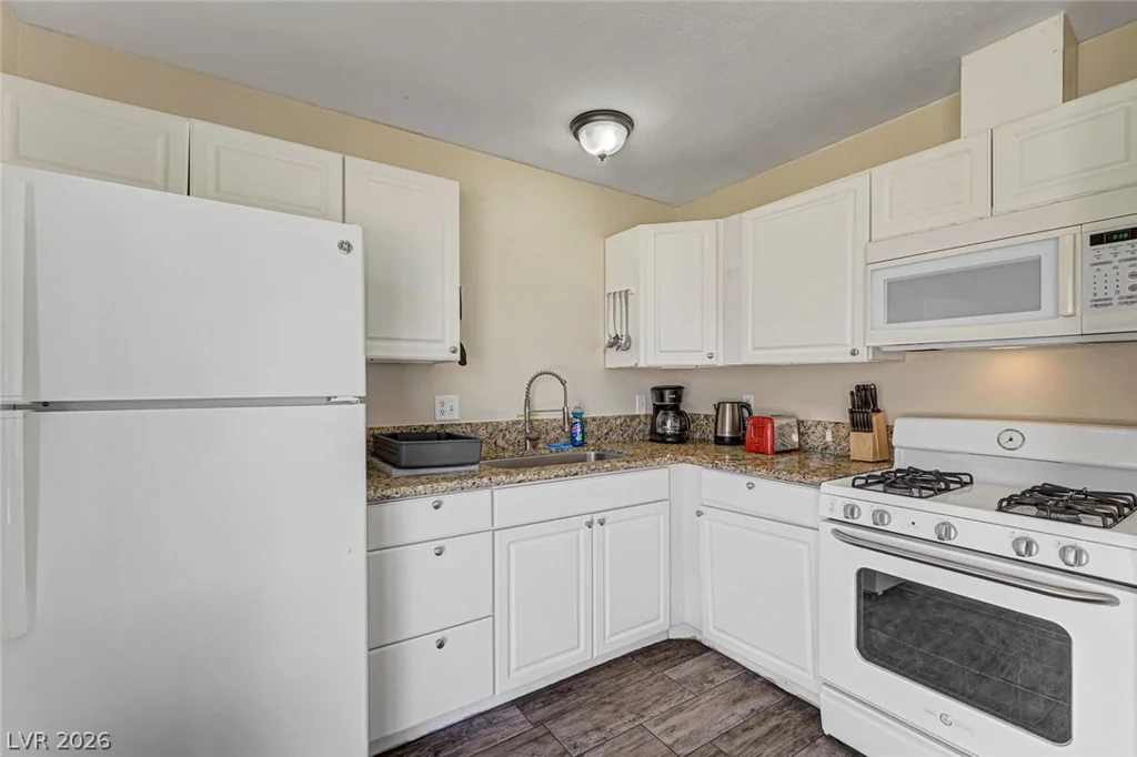4016 Calle Paula, Las Vegas, NV 89103