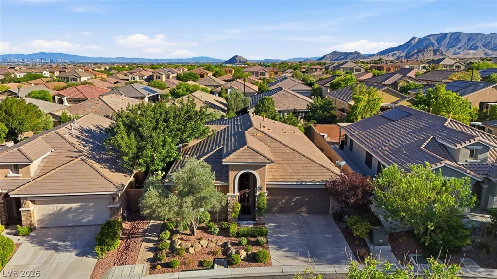 10335 Bays Mountain, Las Vegas, NV 89166