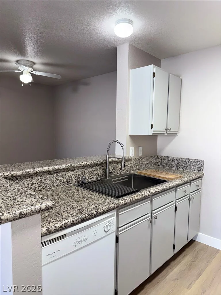 2200 Fort Apache, Las Vegas, NV 89117