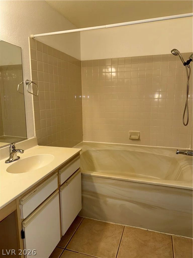 2200 Fort Apache, Las Vegas, NV 89117