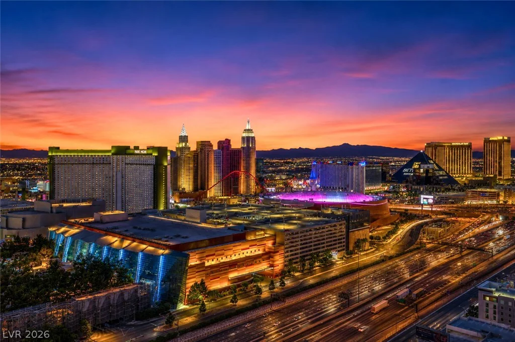 4525 Dean Martin, Las Vegas, NV 89103