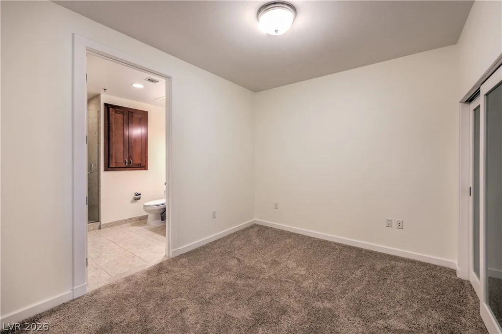 4525 Dean Martin, Las Vegas, NV 89103