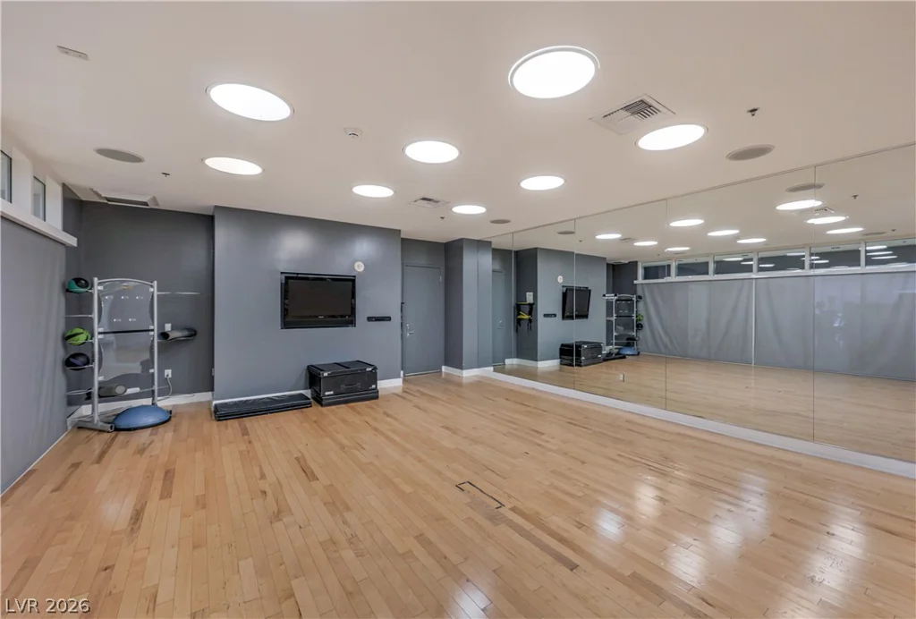 4525 Dean Martin, Las Vegas, NV 89103
